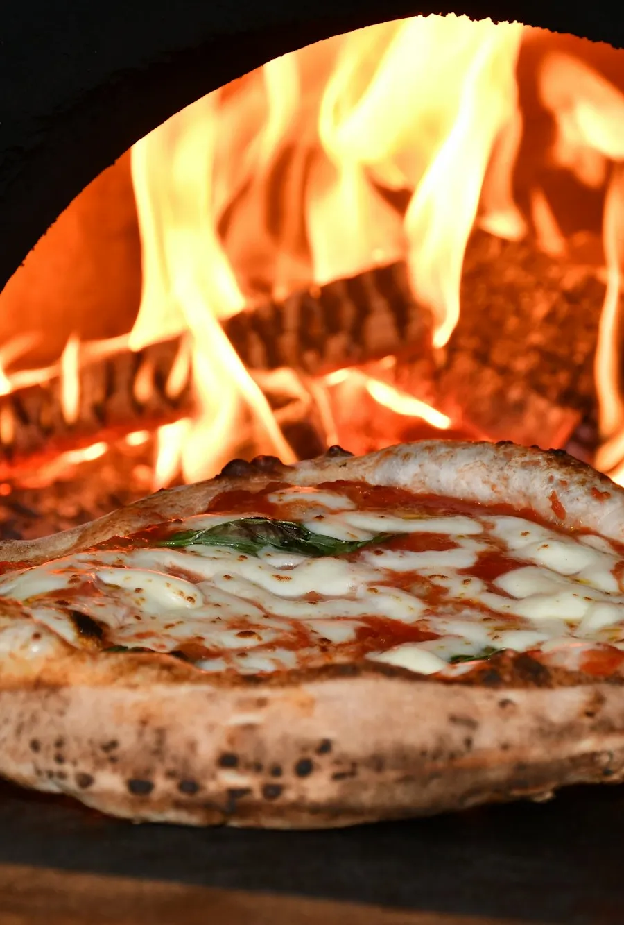 Dish pizza